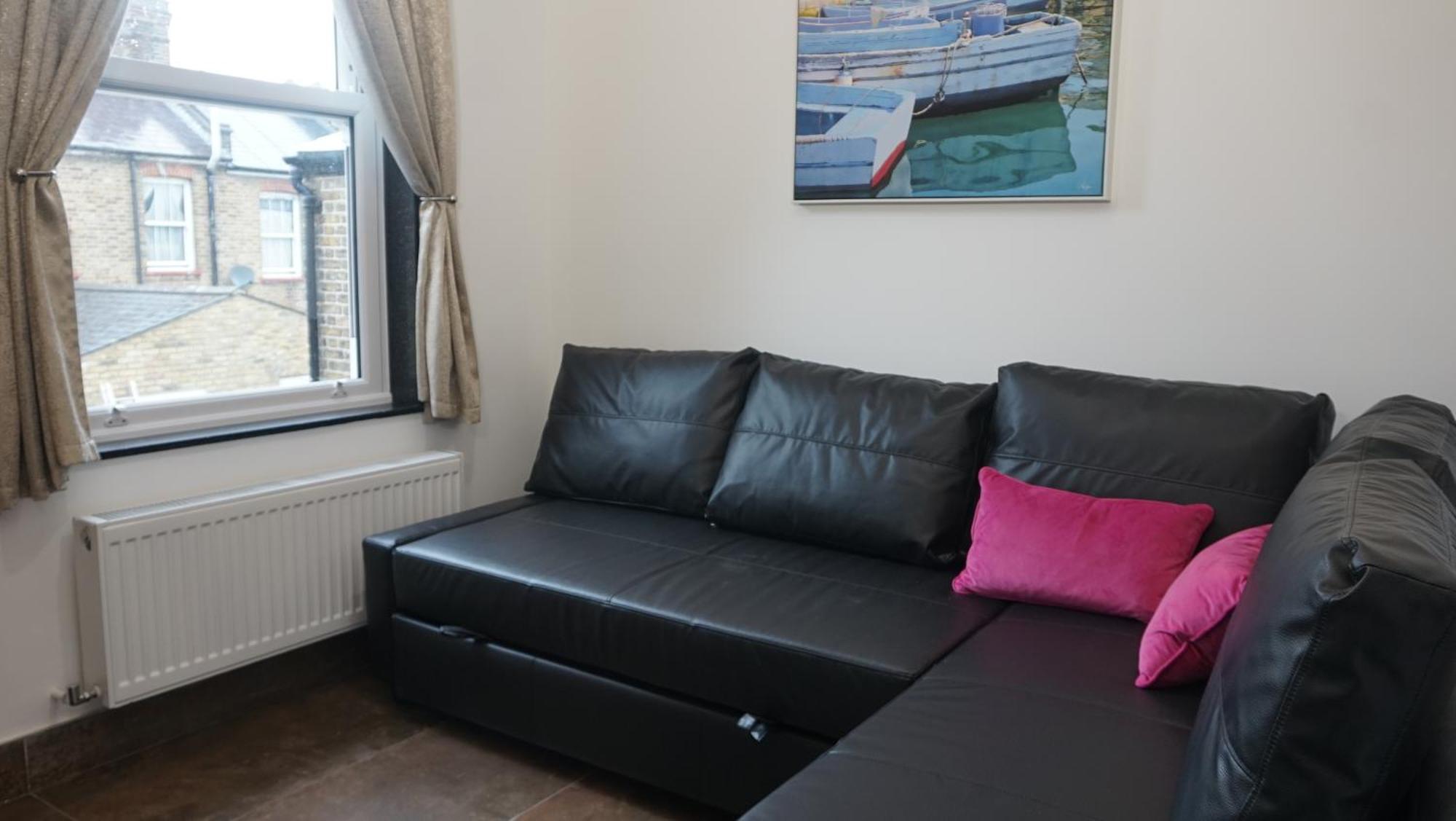 Beautiful London Home Sleeps 6, 2 Minutes To Metro 外观 照片